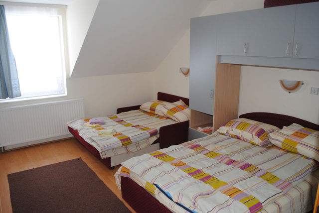 web shop Četvorokrevetna soba 